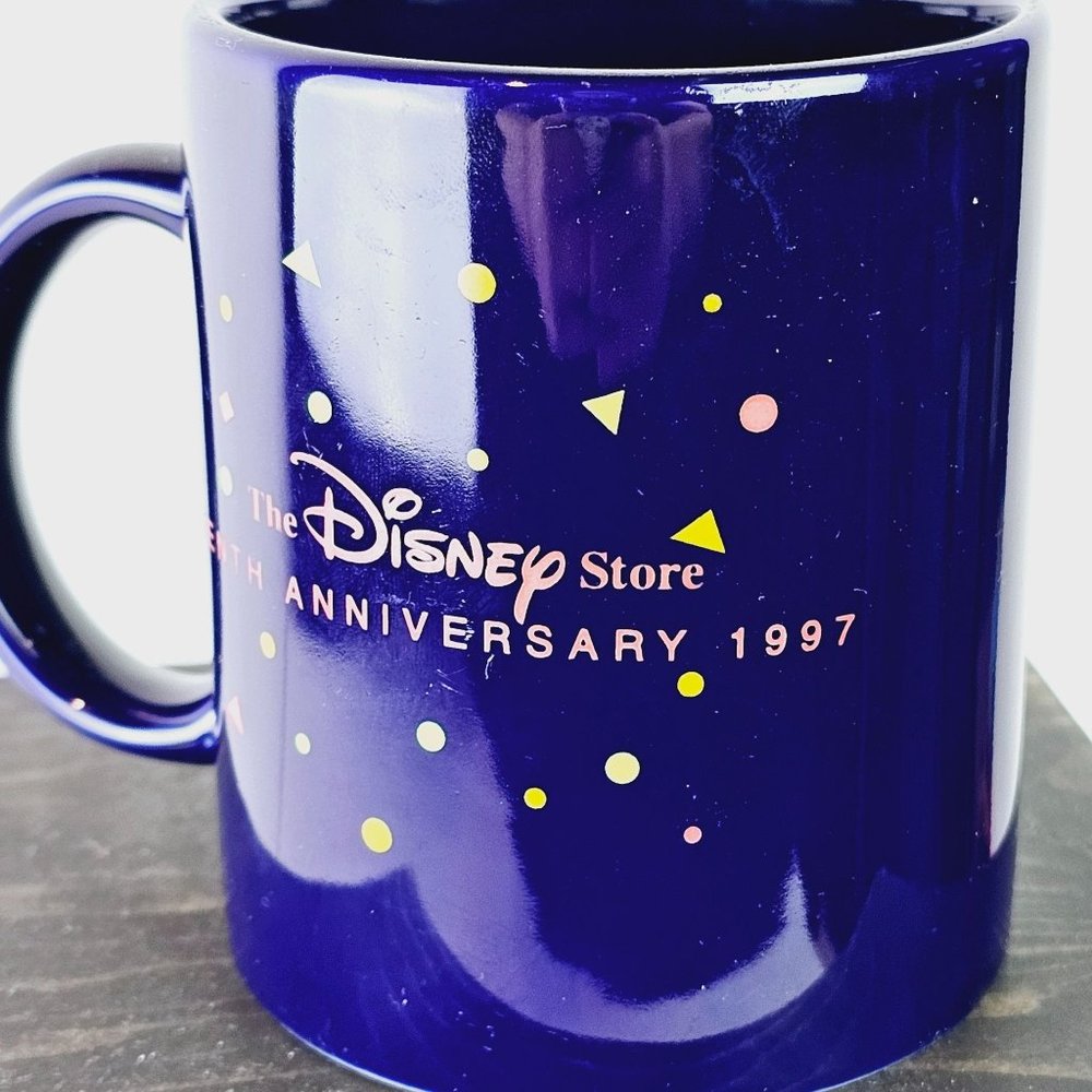 Vintage 1997 The Disney Store A Decade of Dreams Coffee Tea Hot Drink Mug 11 Oz - Picture 5 of 7